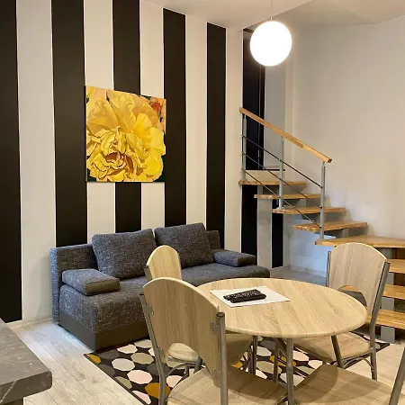 Modern-style Flat 2 アパート *