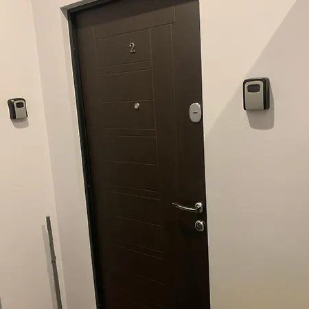 Modern-style Flat 2 *